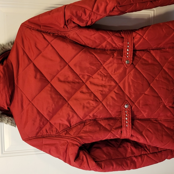 Ariat Red Jacket with Faux Fur Collar - Picture 2 of 7